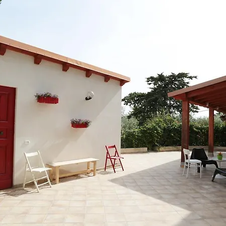 Villalba Sunrise Bed & Breakfast Favara
